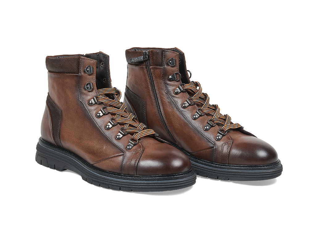 Brown calfskin Ankle Boots with calf leather inserts and contrasting laces