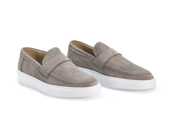 Beige suede Loafers with mask
